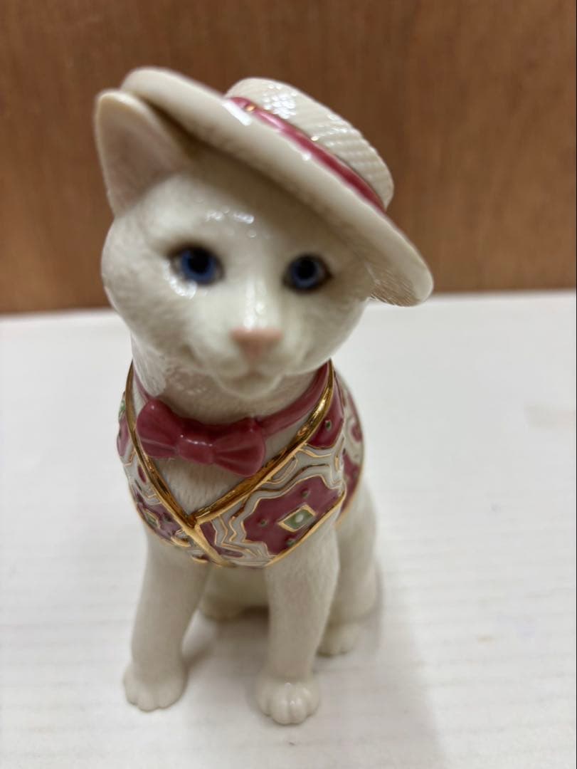 レノックス( 猫 ) Parvuneh Picnic