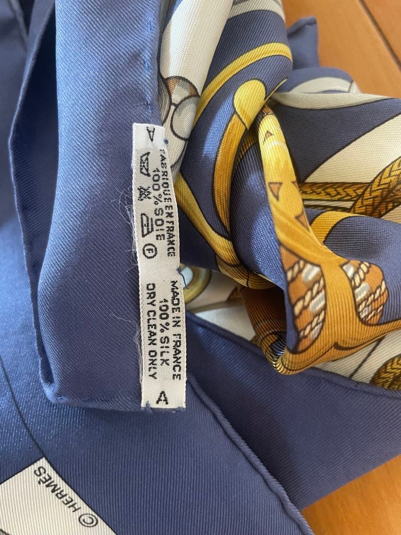 エルメス HERMES カレ90 チェーン タッセル柄 ネイビー×白 シルク