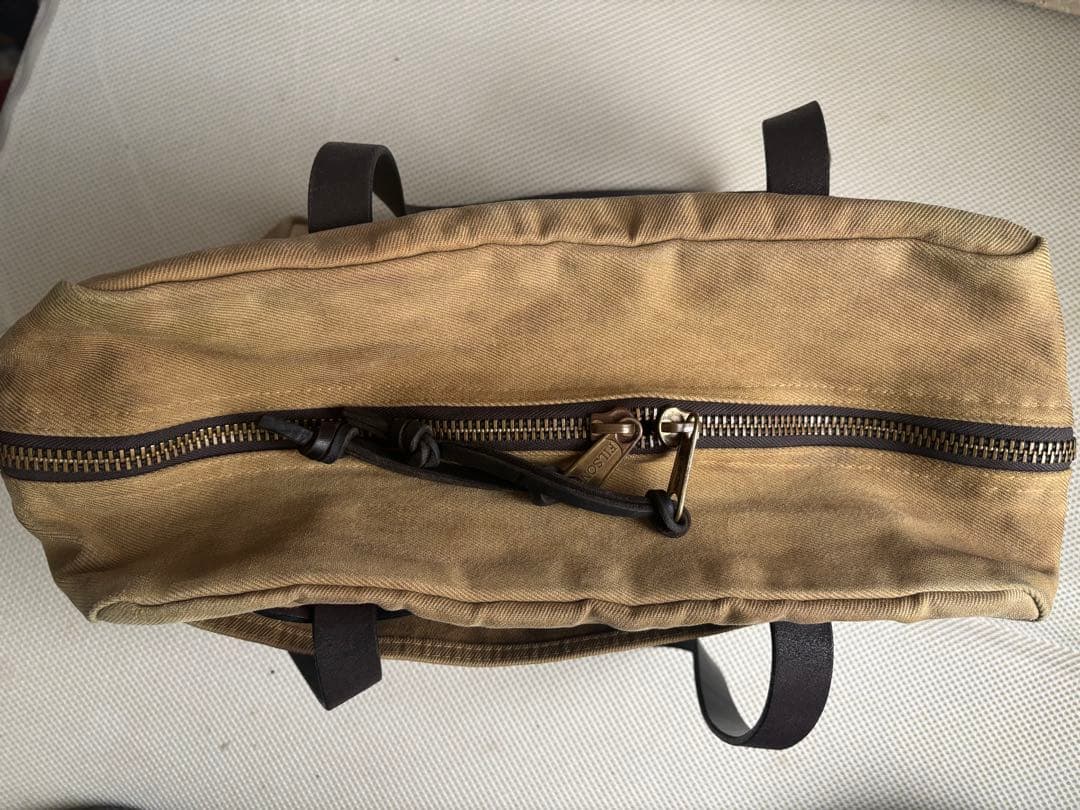 ピ*牧様 ベージュキャンバストートバッグfilson フィルソンラギッドツイル