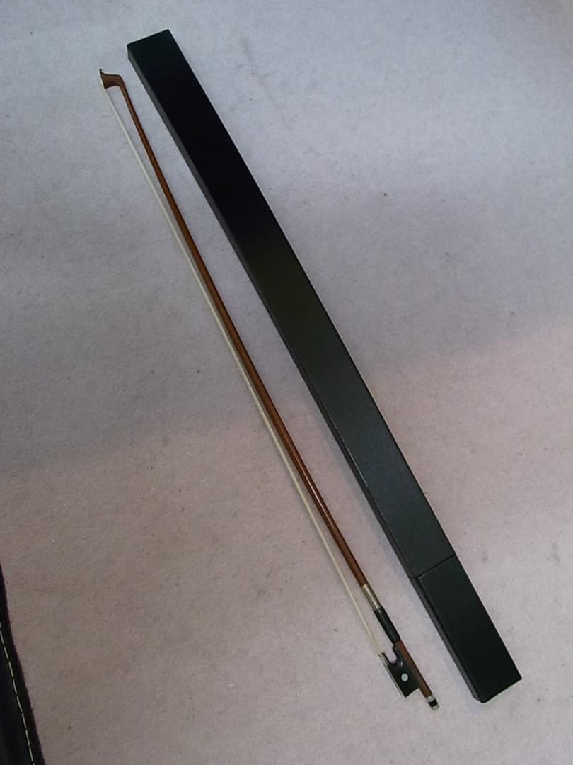 RODERICH PAESOLD/ドイツ製/バイオリン弓　4/4