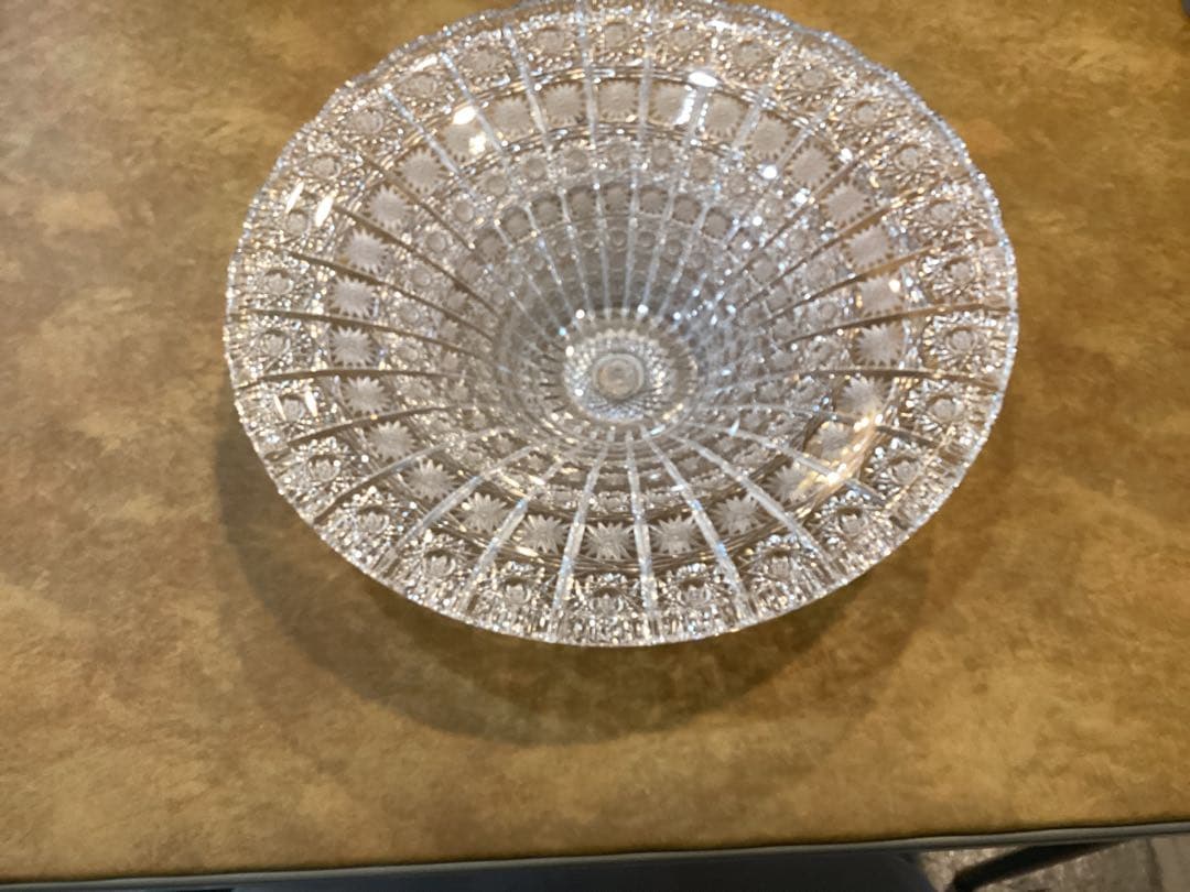 ボヘミアクリスタル　ガラス製デザートボウル　大型