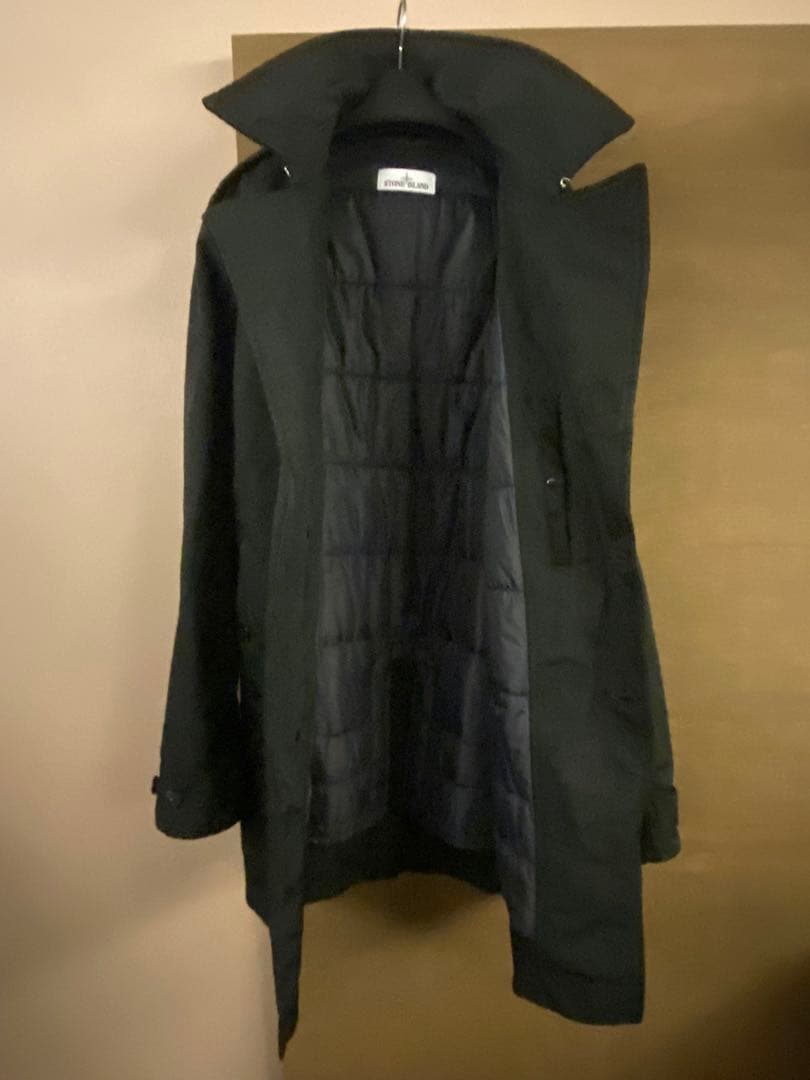 ☆美品☆STONE ☆ストーンアイランド☆黒☆Ｌ☆早い者勝ち