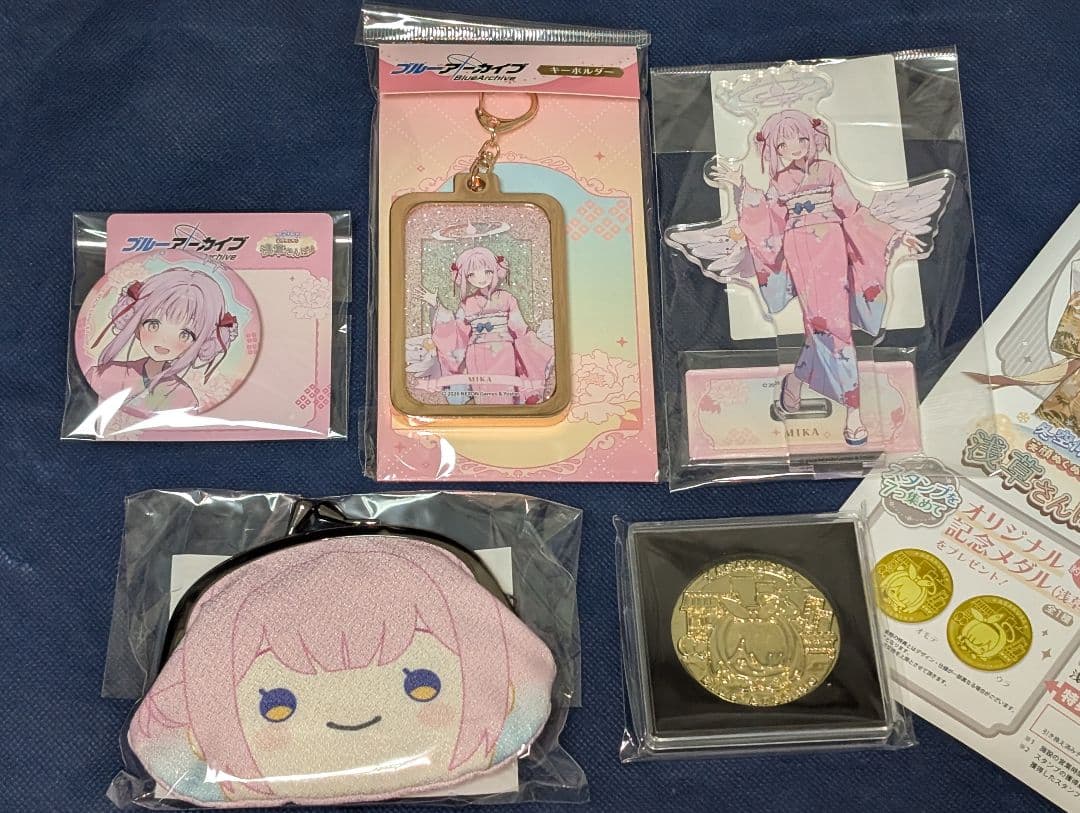 ブルアカ 浅草さんぽ 聖園ミカ　新品 アクスタ キーホルダー がま口 缶バッジ