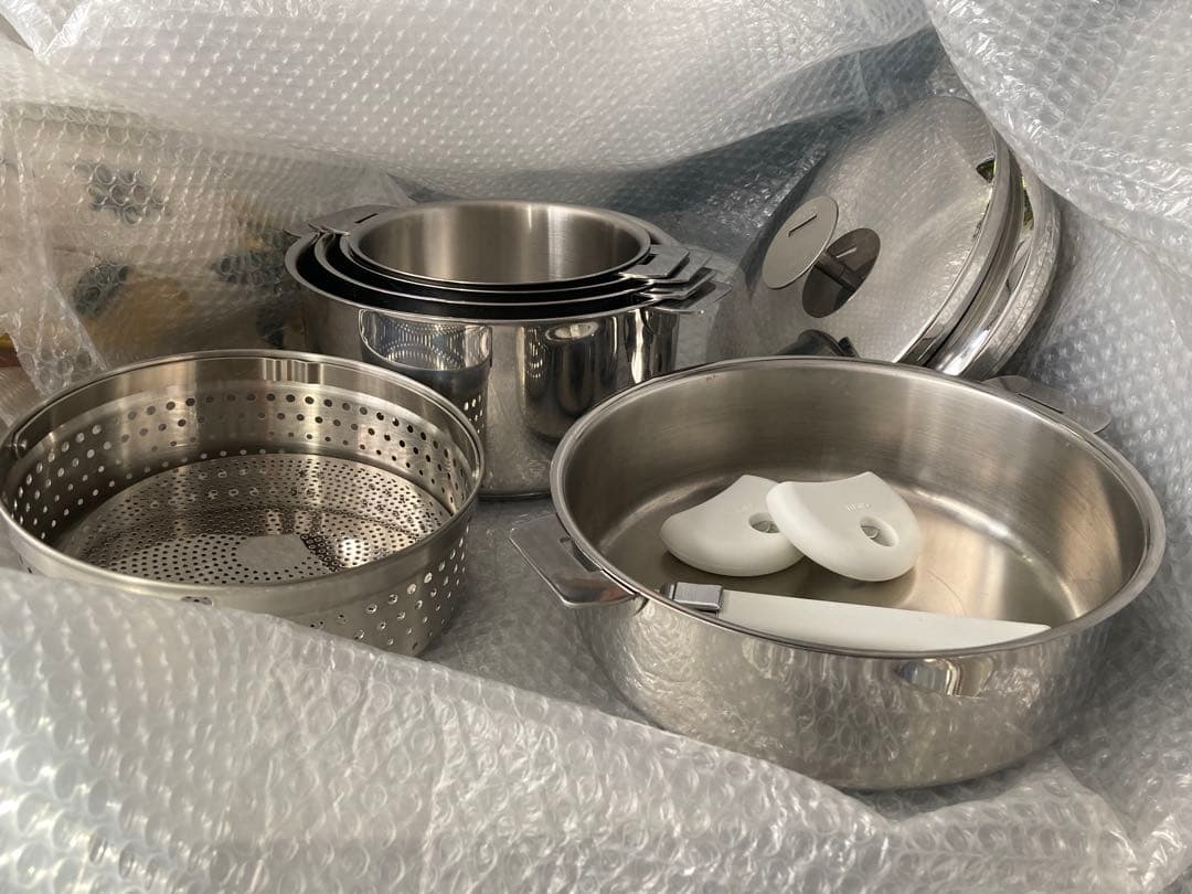 クリステル鍋深鍋16.18. 20.22センチ&浅鍋22センチ