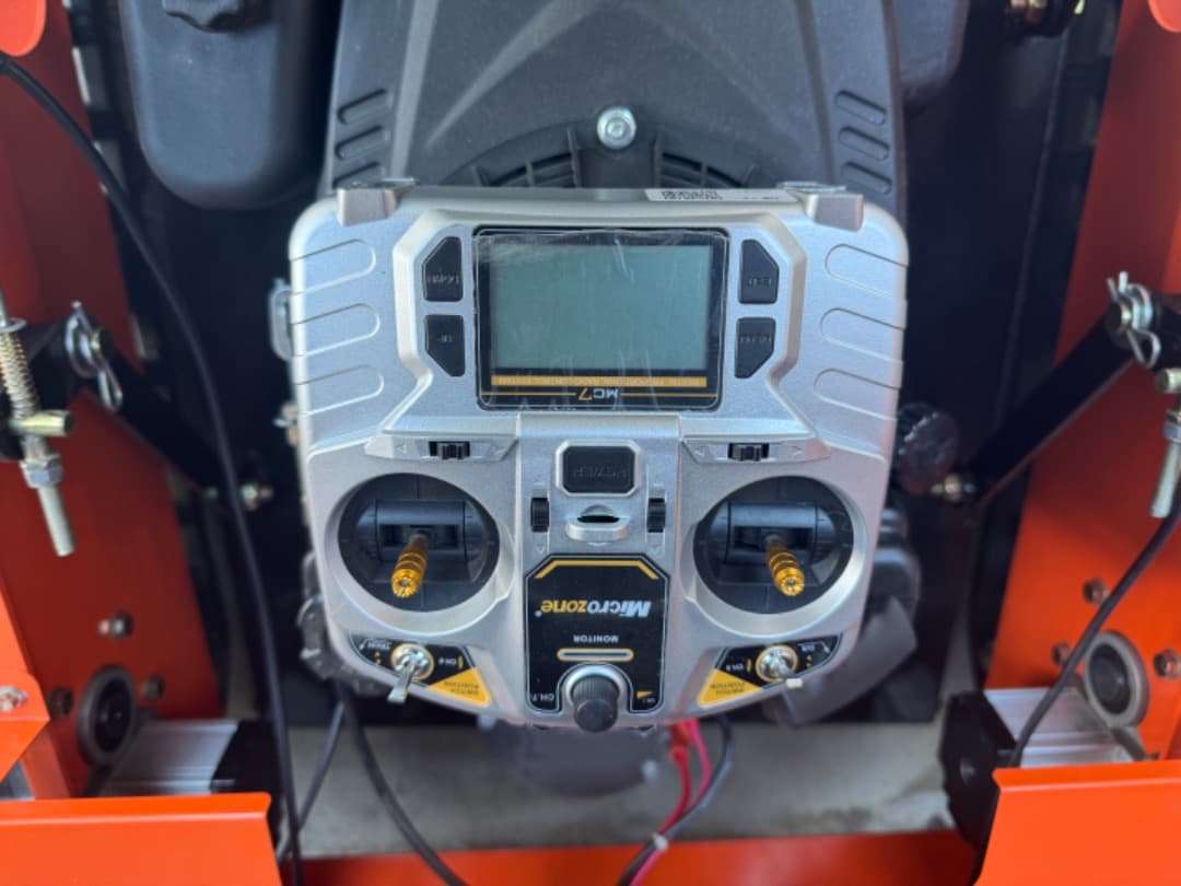 まさ　ラジコン草刈機（芝刈りタイプ） TimberCat NS3