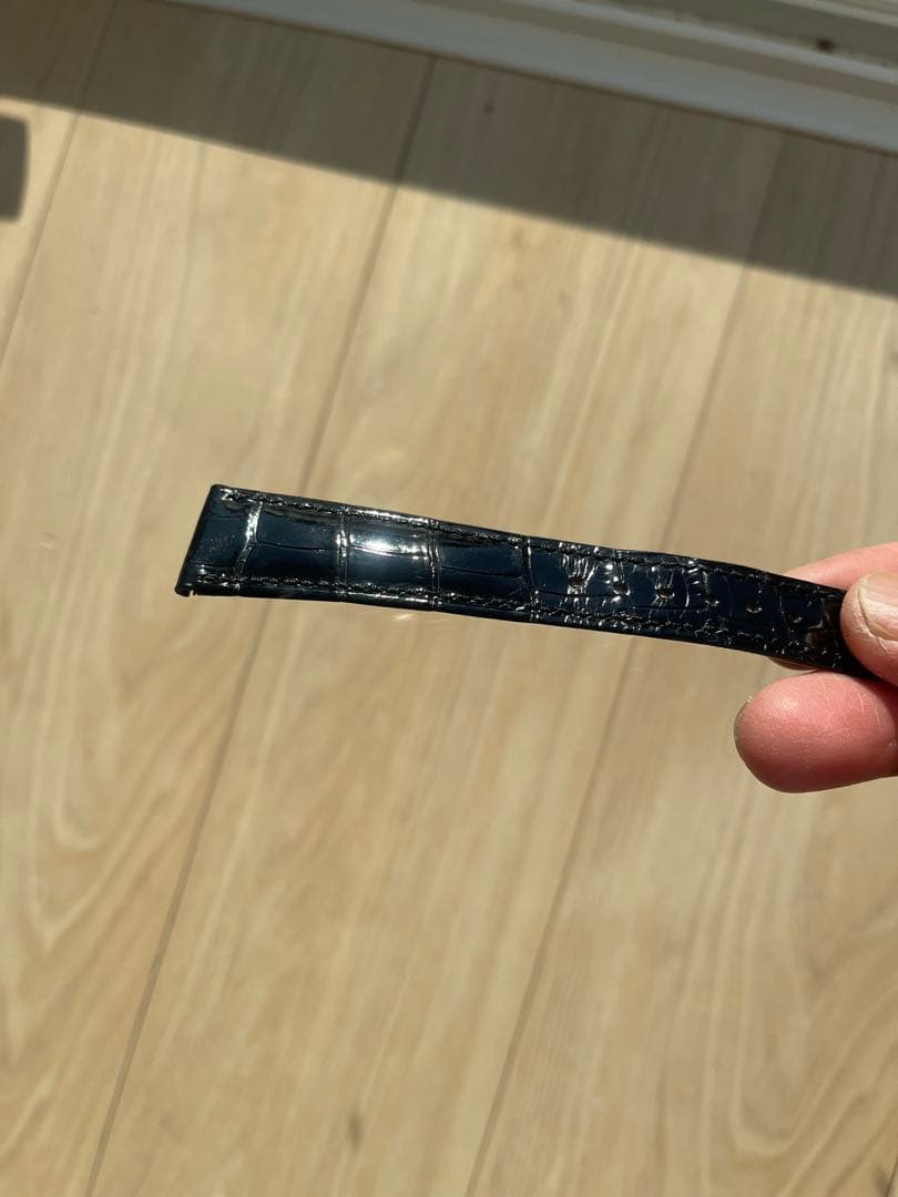 パテックフィリップ ベルト 革　ストラップ　ブラック　艶あり