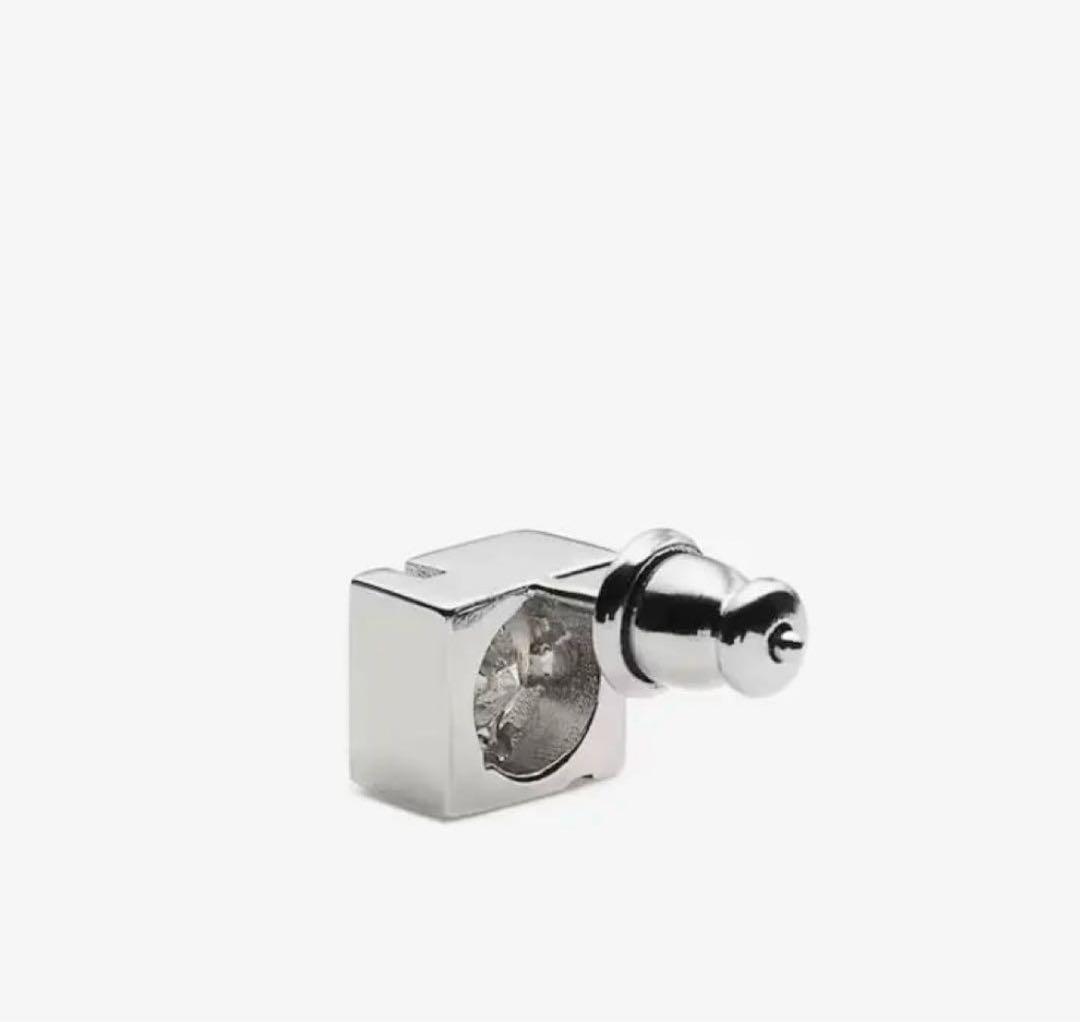 Fendi シルバー 片耳ピアス