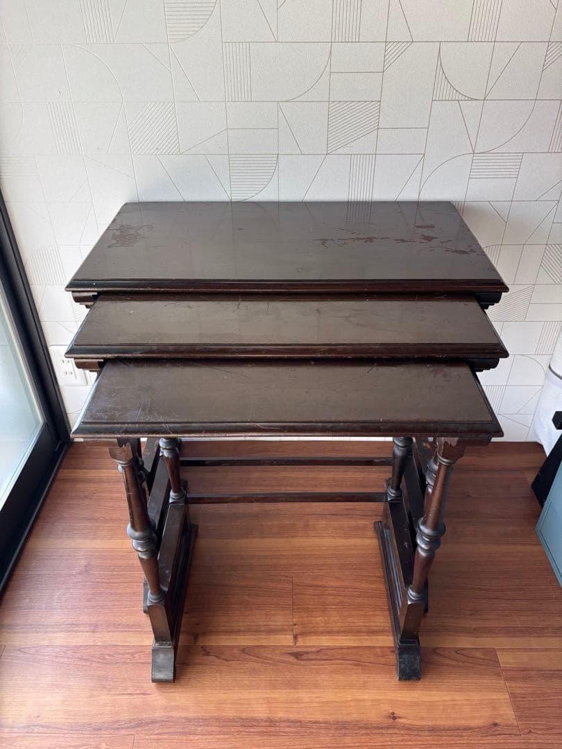 イ*ン様 アンティーク　ネストテーブル