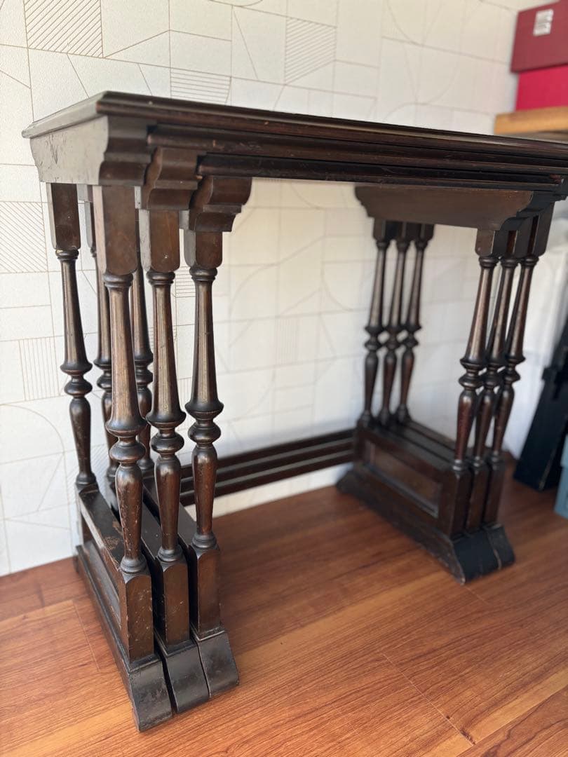 イ*ン様 アンティーク　ネストテーブル