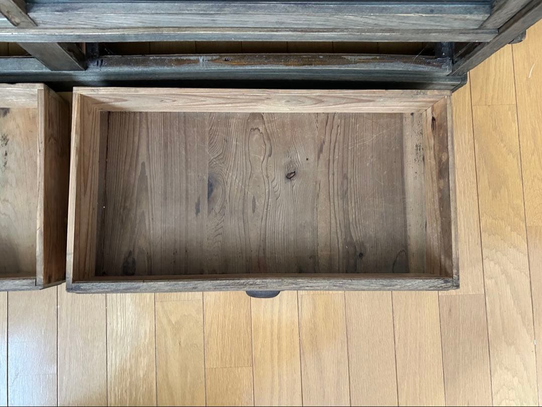 ガラス棚　（古家具・ビンテージ家具）