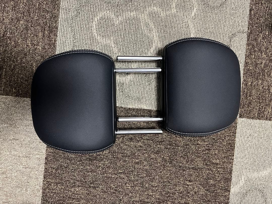 200系ハイエース　ダークプライム　純正ヘッドレスト