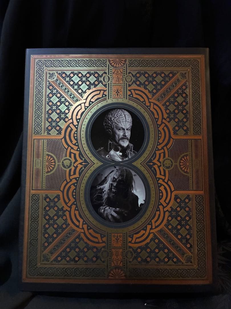 古本　「メタモルフォシス　リック・ベイカー全作品」