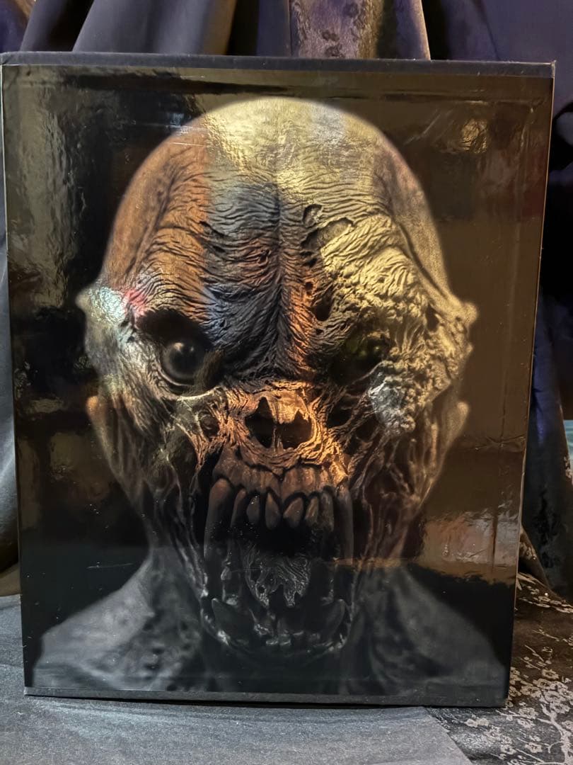 古本　「メタモルフォシス　リック・ベイカー全作品」