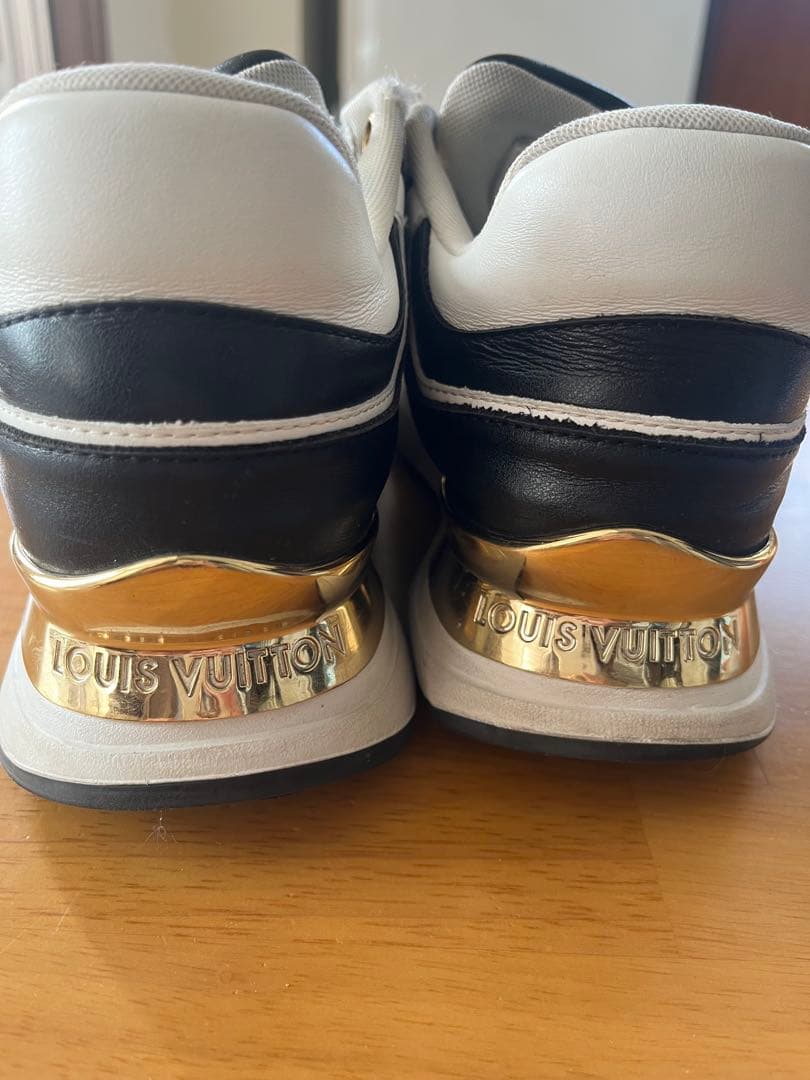 ⭐︎Louis Vuitton スニーカー ブラック/ホワイト⭐︎