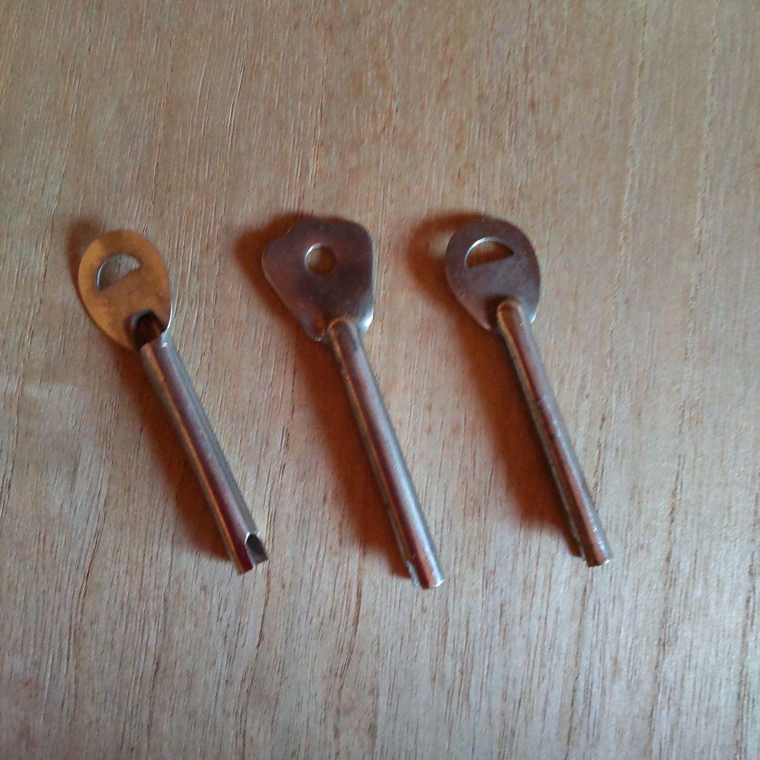 昭和レトロ バラ柄 ガラス戸収納タンス 飾り箪笥 和簞笥 時代家具 婚礼箪笥