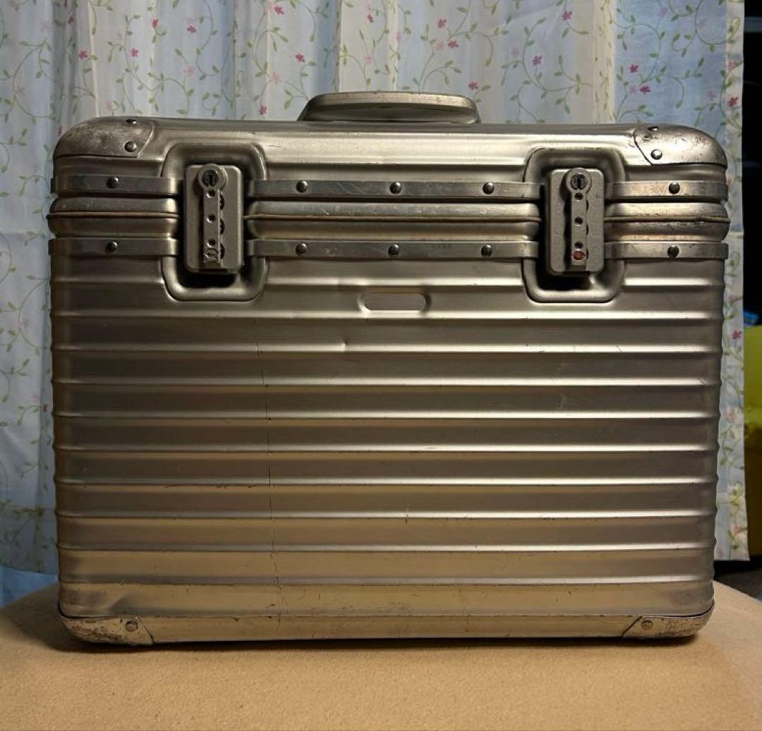 リモワ　パイロット　トロリー　2輪