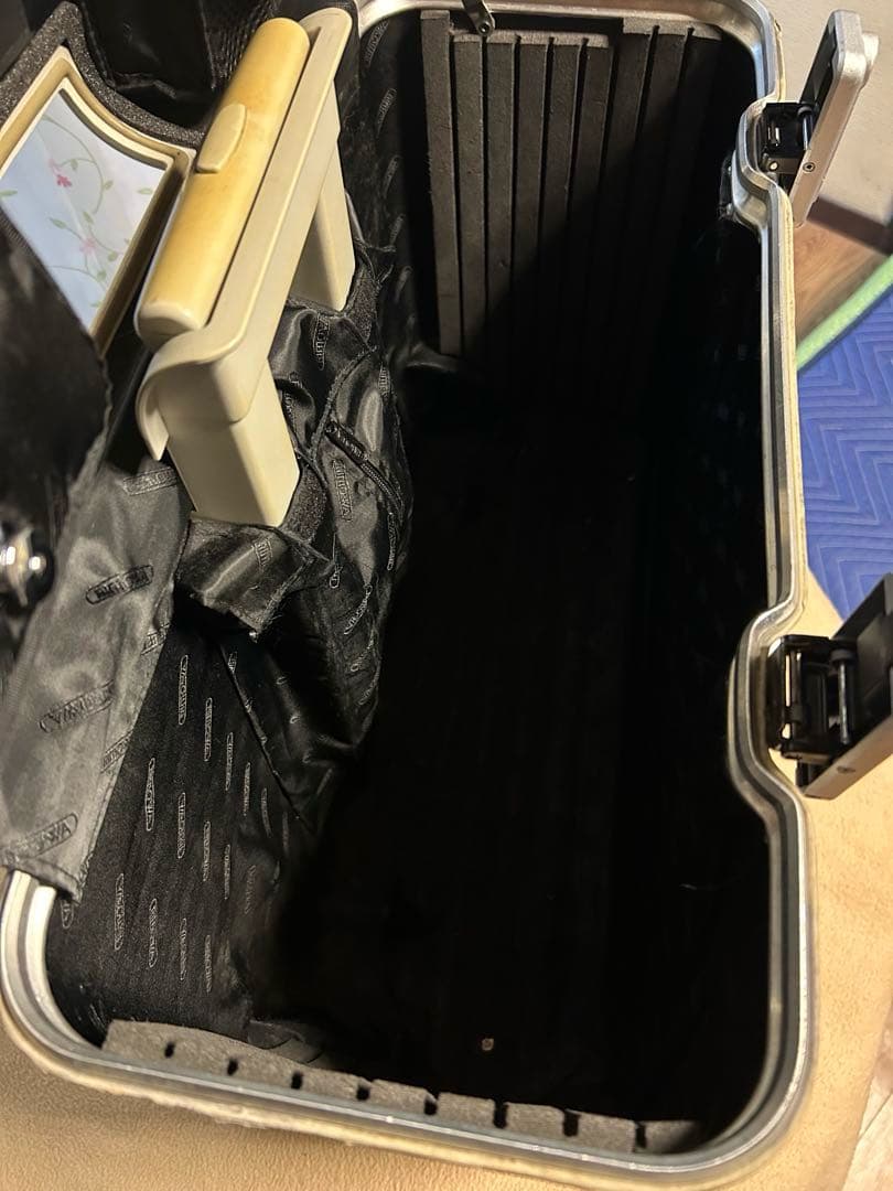 リモワ　パイロット　トロリー　2輪