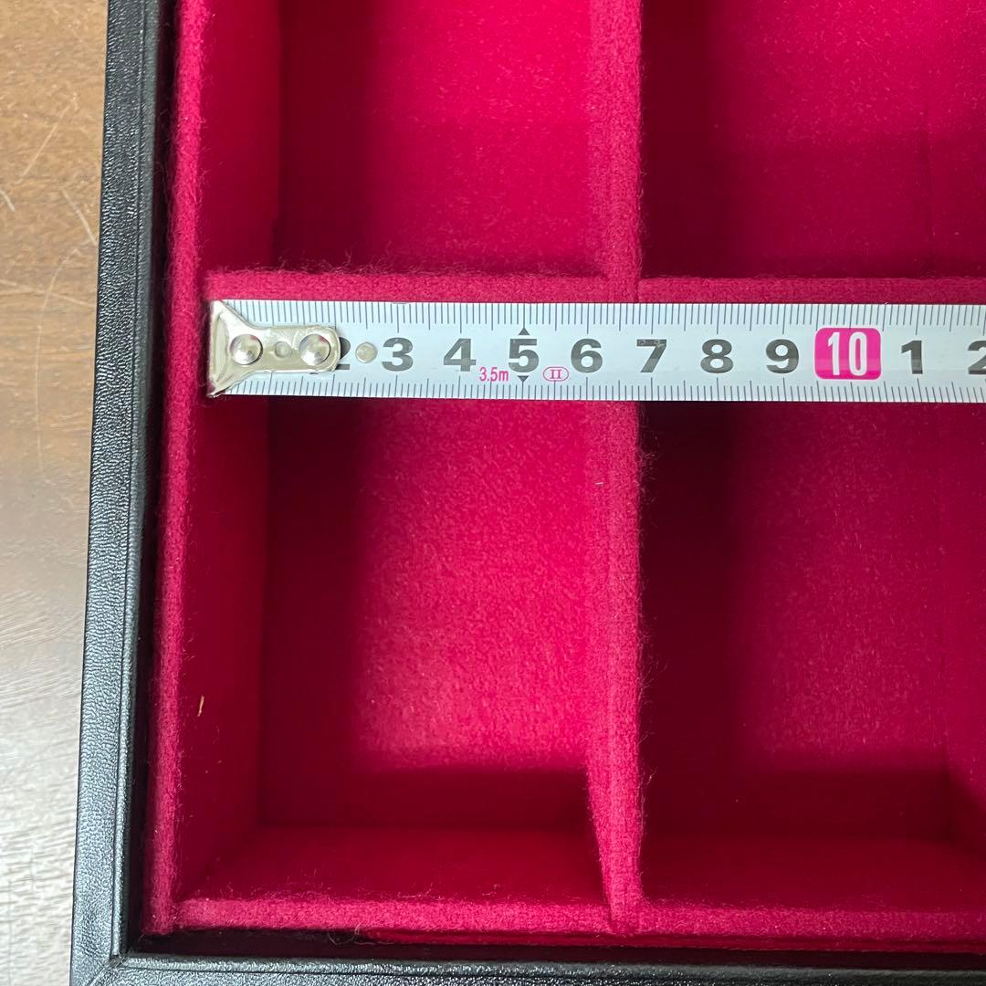 雷216 未使用品 アクセサリー 腕時計 ケース 60仕切り 多用途ケース 鍵付