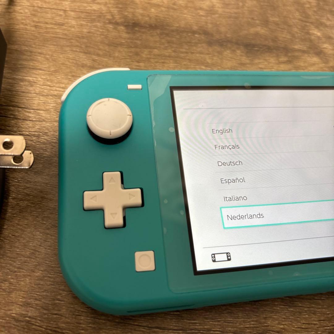 任天堂Switchライト　任天堂SDカード64GBセット