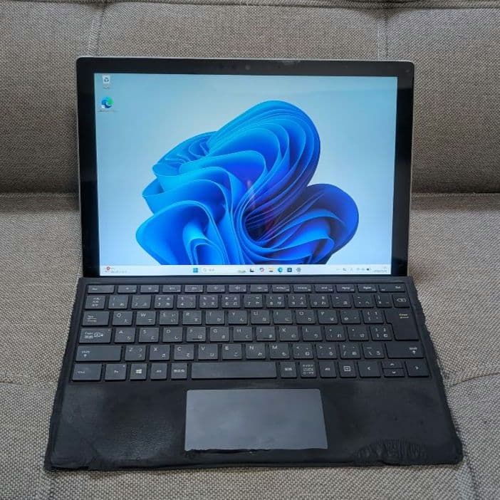 Surface Pro 7 i5 8GB 256GBタイプカバー付き ⅲ