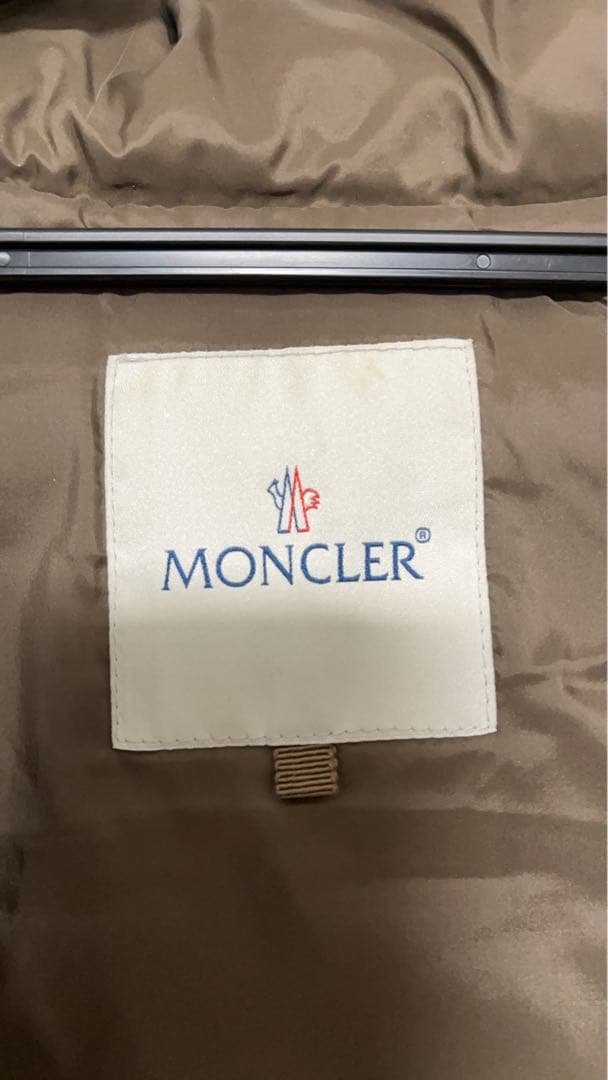 MONCLER カーキブラウン ダウンジャケット
