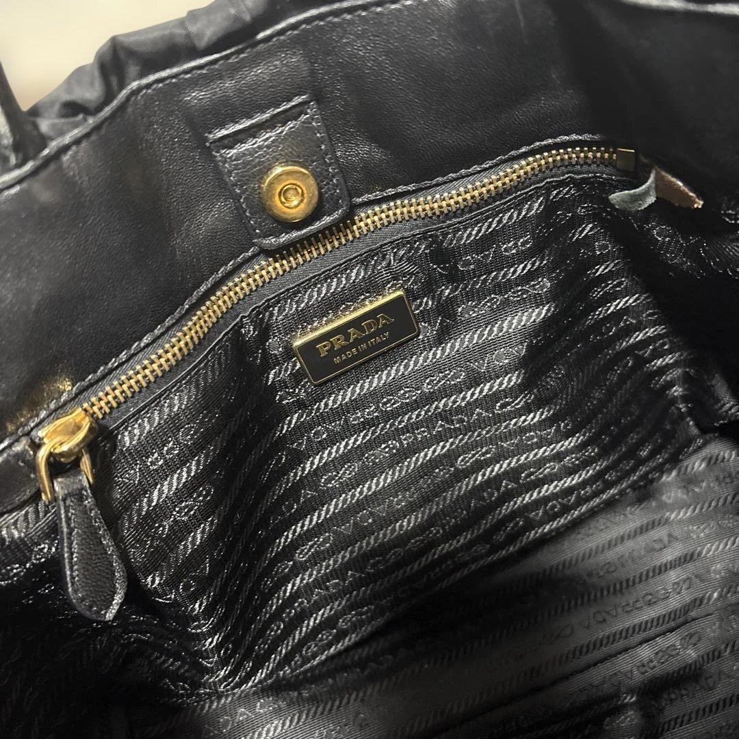 【最終値下げ】PRADA ブラック トートバッグ　ハンドバッグ　プラダ　レア