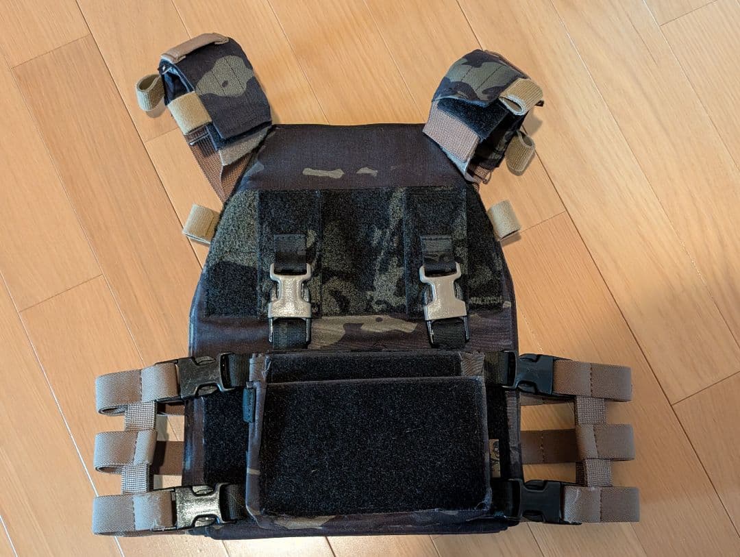 VOLKTACTICALGEAR VBS初期型