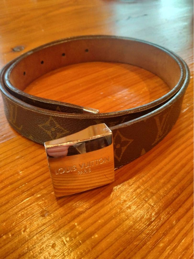 LOUIS VUITTON モノグラム レザーベルト