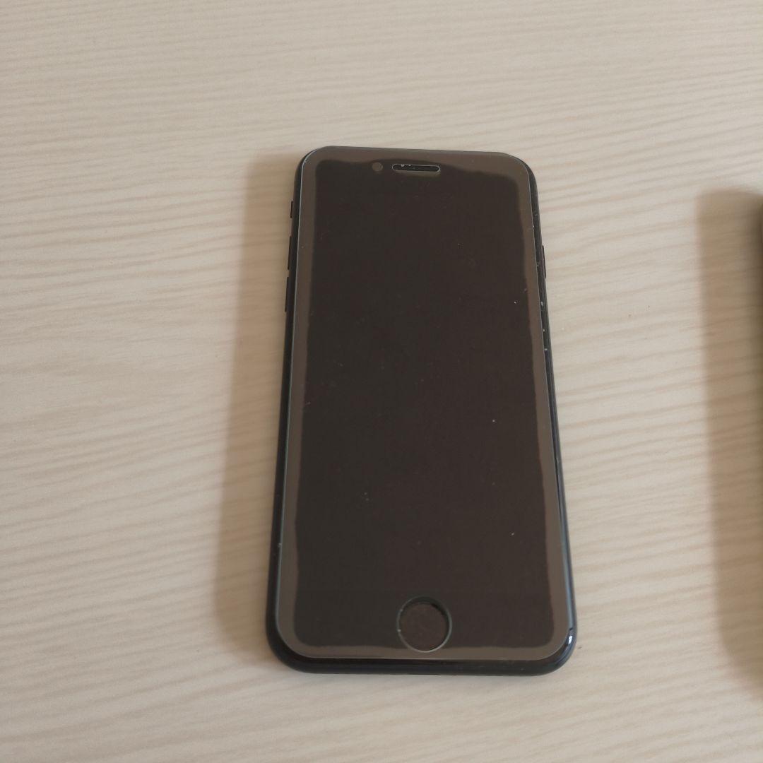 Apple iPhone SE3 ブラック