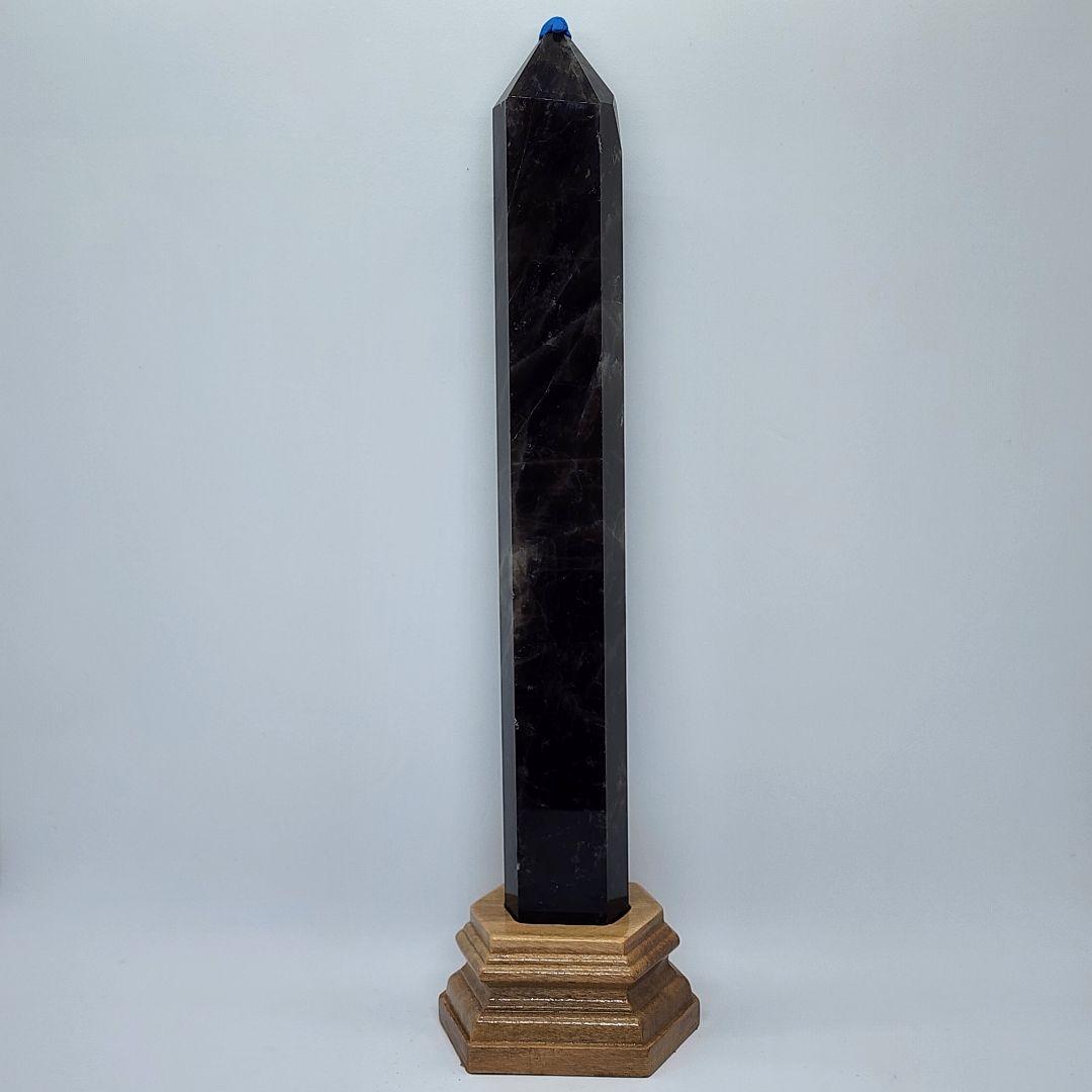 ②【高波動】モリンオ天然石タワー 約28.5cm！台座付き／浄化・空間調整に◎