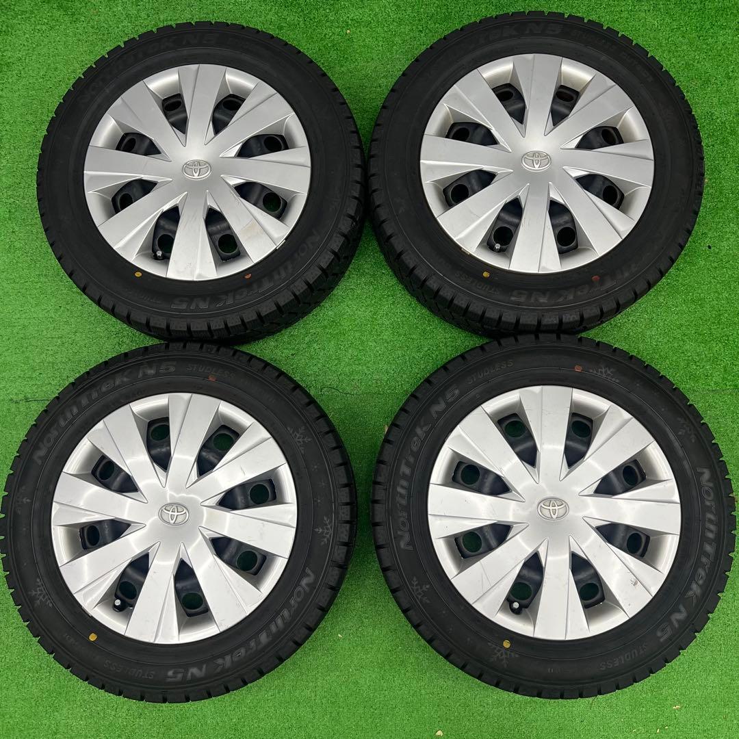 送料込み 2023年製 175/65R15 スタッドレス　カローラフィールダー