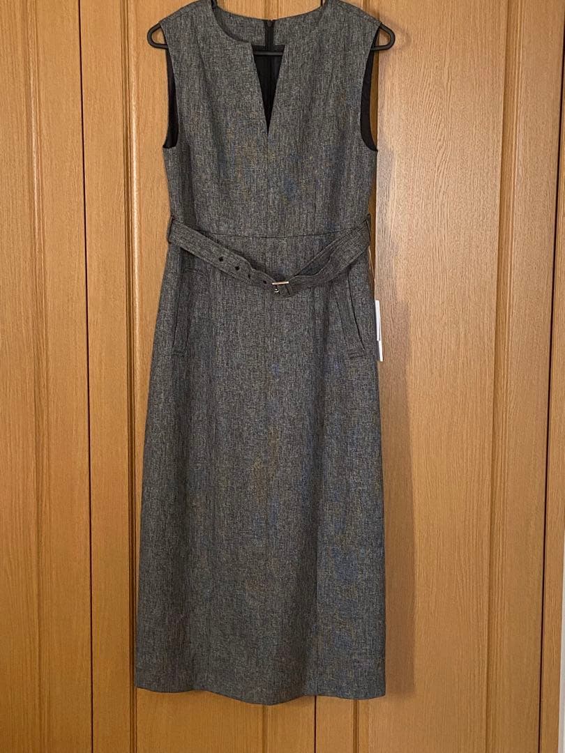 ナチュラルビューティーベーシック　キーネックベルテッドジャンスカ