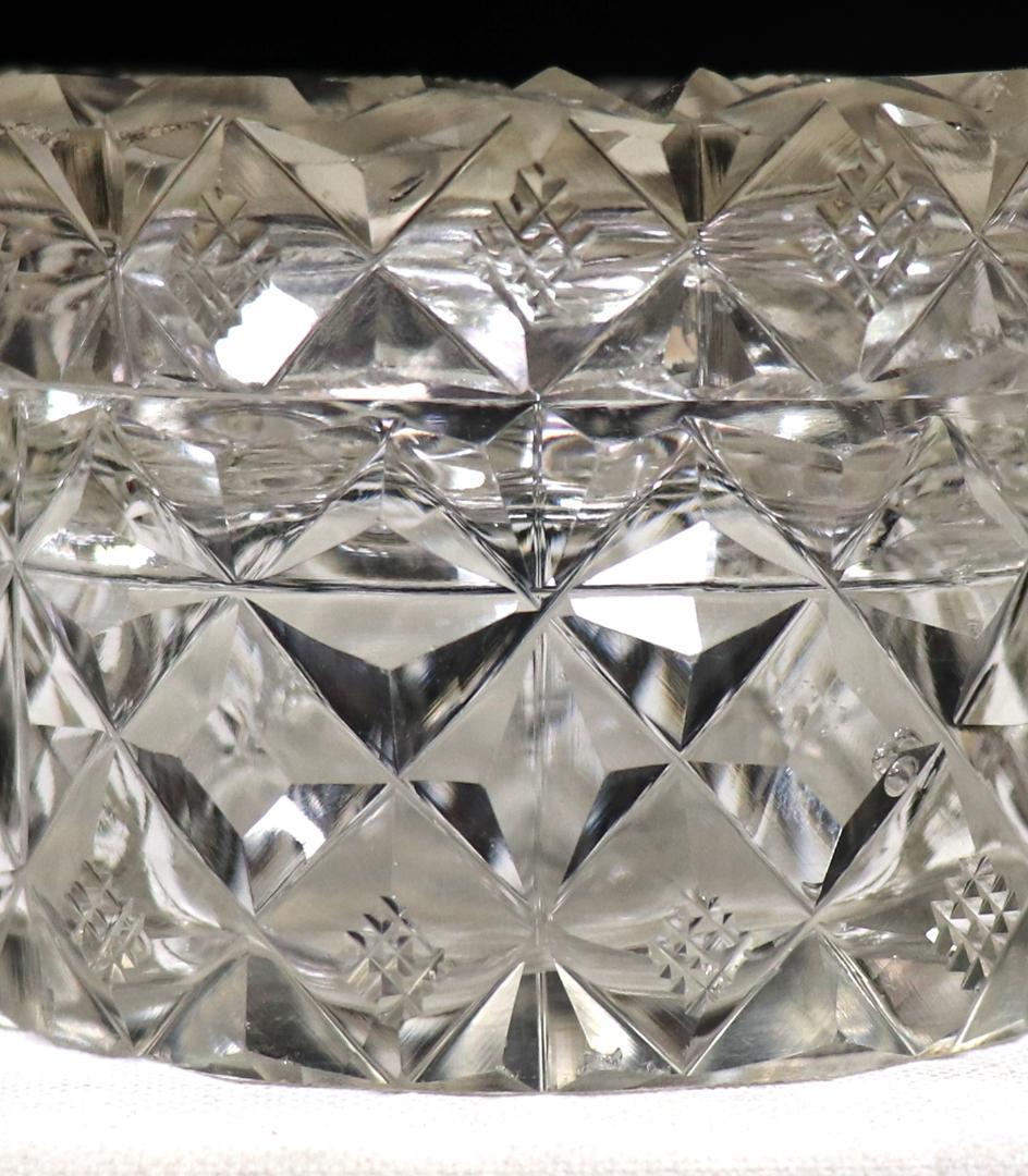 オールド・バカラ 珍品 丸型 切子蓋物 ダイヤモンドカット×格子柄 ディアマン