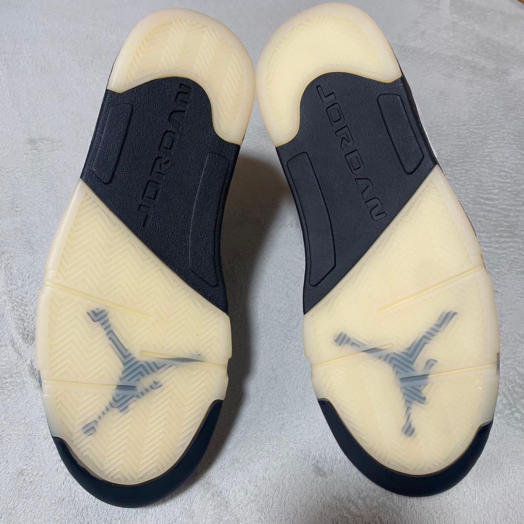 新品 ナイキ エアジョーダン 5 レトロ