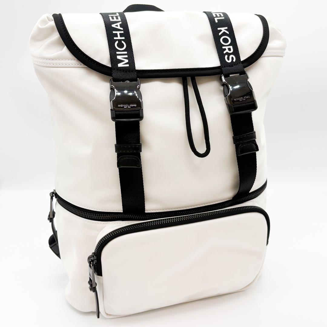 ♡新品未使用♡ マイケルコース MICHAEL KORS バックパック ホワイト