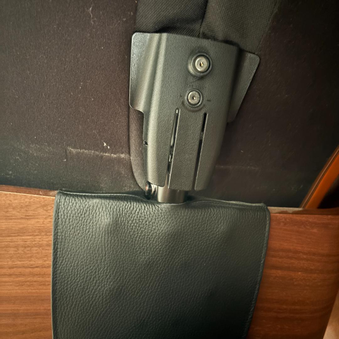 カリモク ザ・ファースト RU72モデル サイズ：S＋ チェア&オットマンSet