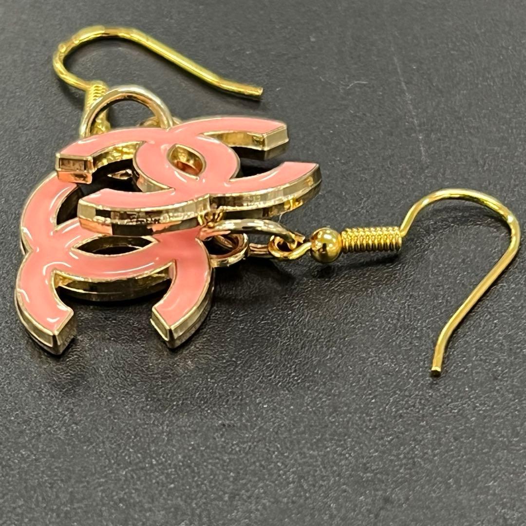 シャネル　ピンクカラーCCロゴ　ピアス
