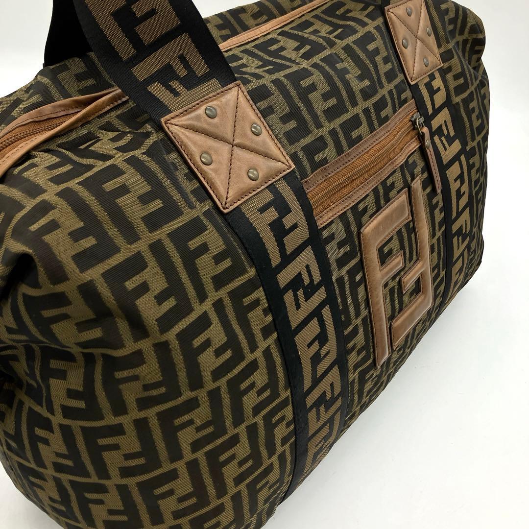 【FENDI】ボストンバッグ　ズッカ柄　デカロゴ　ナイロン　レザー　ブラウン
