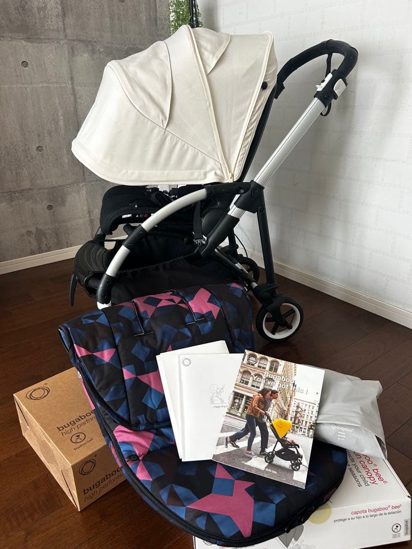 Mmmページです。Bugaboo bee6 レインカバー、説明書カタログ