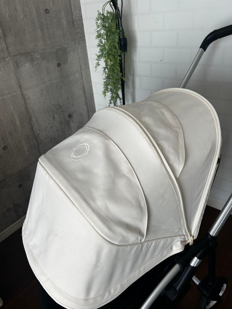 Mmmページです。Bugaboo bee6 レインカバー、説明書カタログ