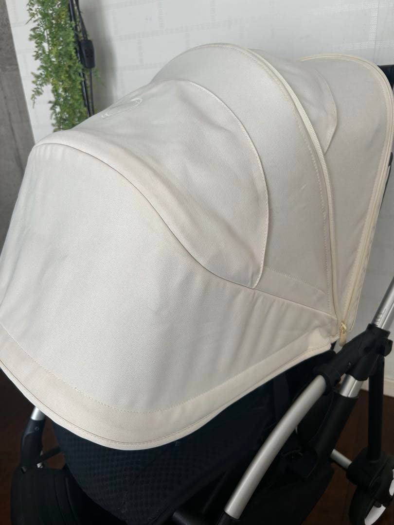 Mmmページです。Bugaboo bee6 レインカバー、説明書カタログ