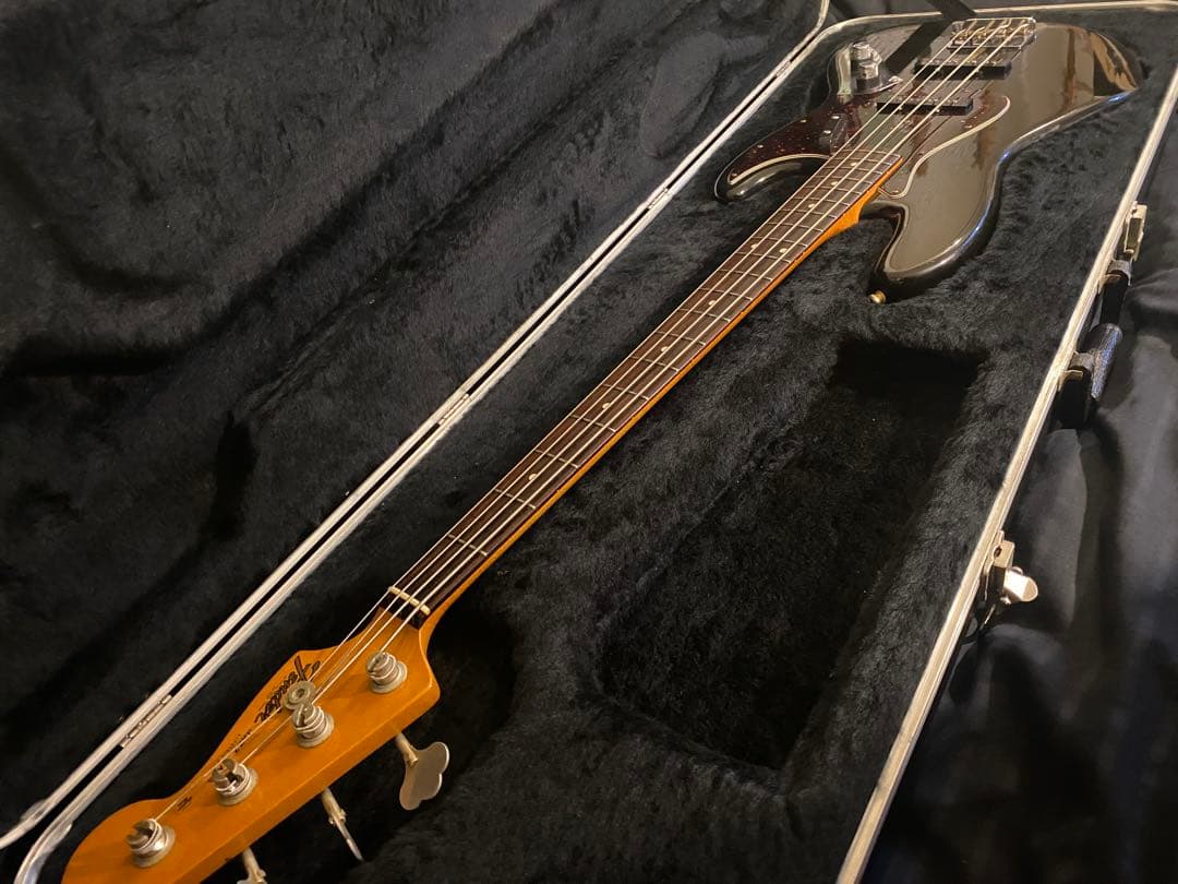 ベース Fender American Vintage Jazz Bass 1962