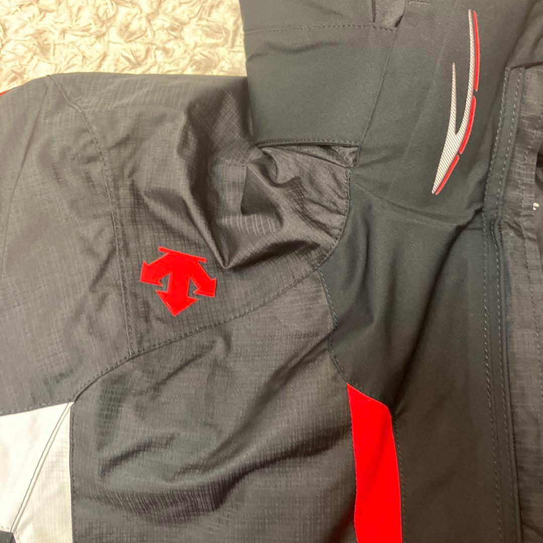 DESCENTE 男性用スキーウェアー 上着