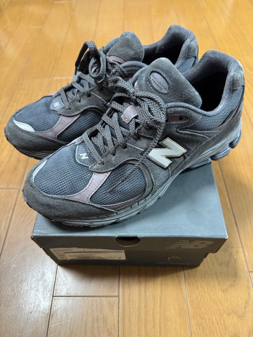 う*た様 美品！！　ニューバランス M2002RXA 28.0cm