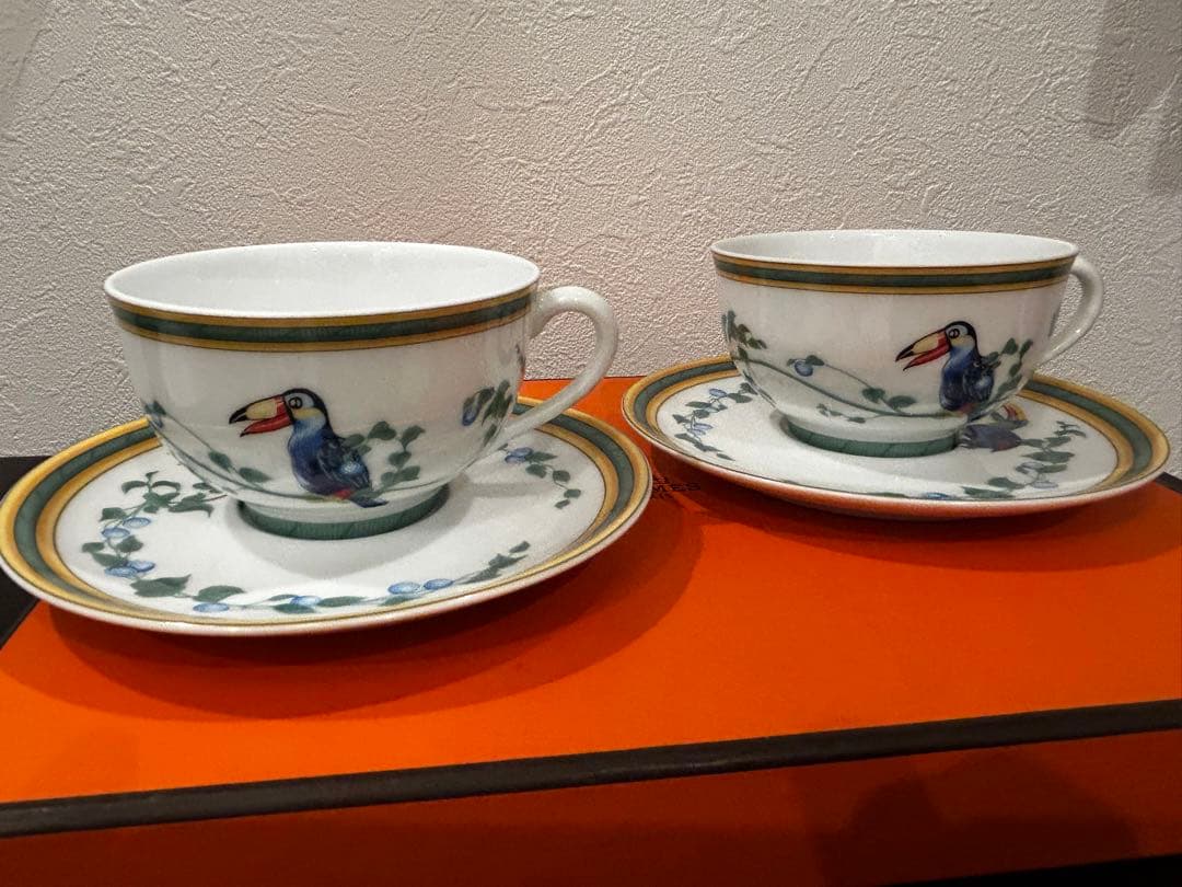 未使用品　HERMES トュカンディナープレート　ティーカップ&ソーサー2客