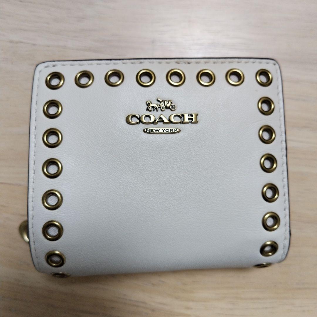 COACH　折財布　白　タイピングレザー