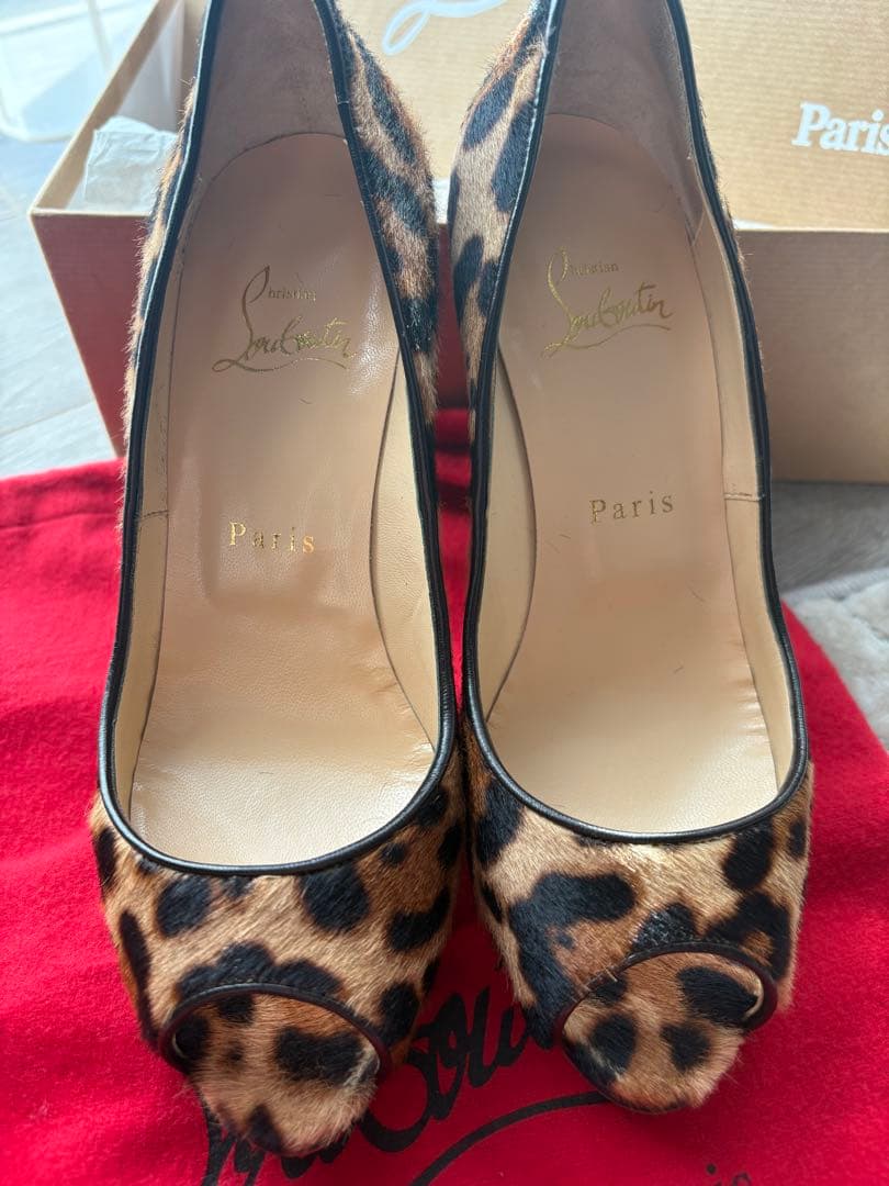 【極美品】クリスチャンルブタン ハイヒール パンプス レオパード レッドソール