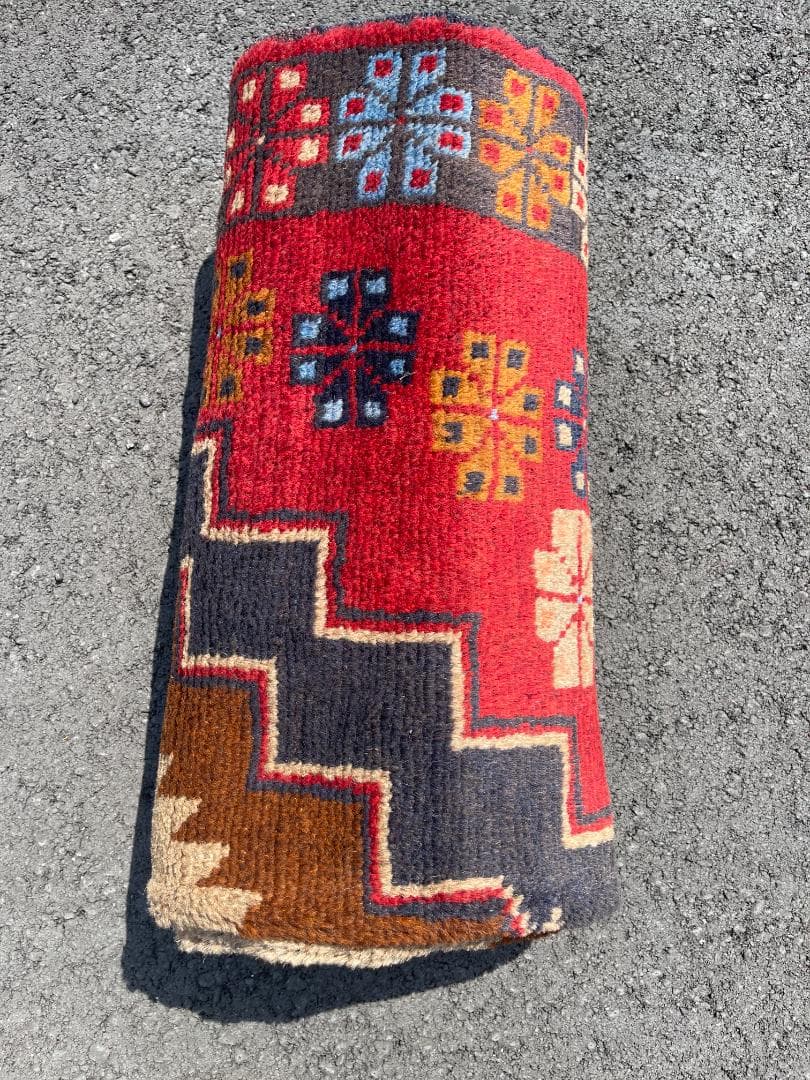 トライバロバルーチスターンヴィンテージオールドラグ 109 X177cm