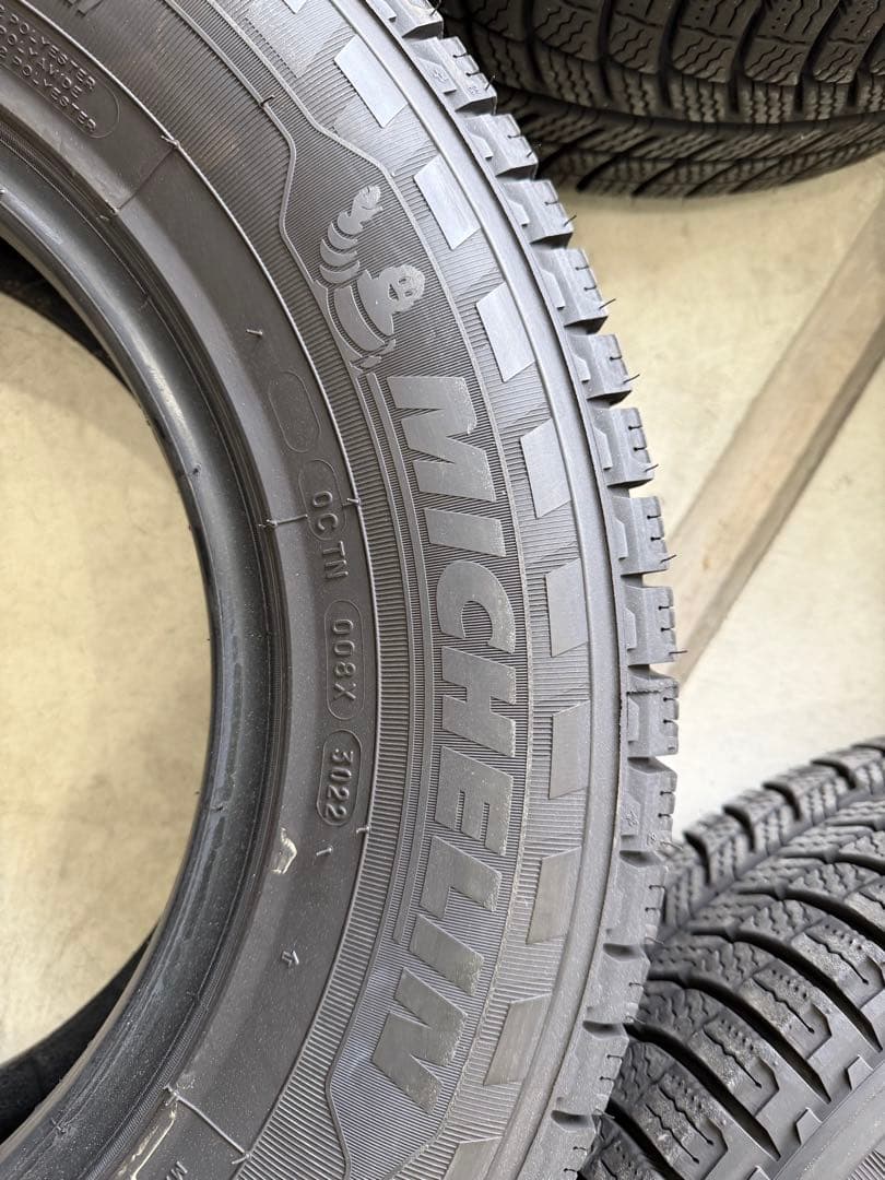 MICHELIN 195/80R15LT スタッドレスタイヤ 4本セット