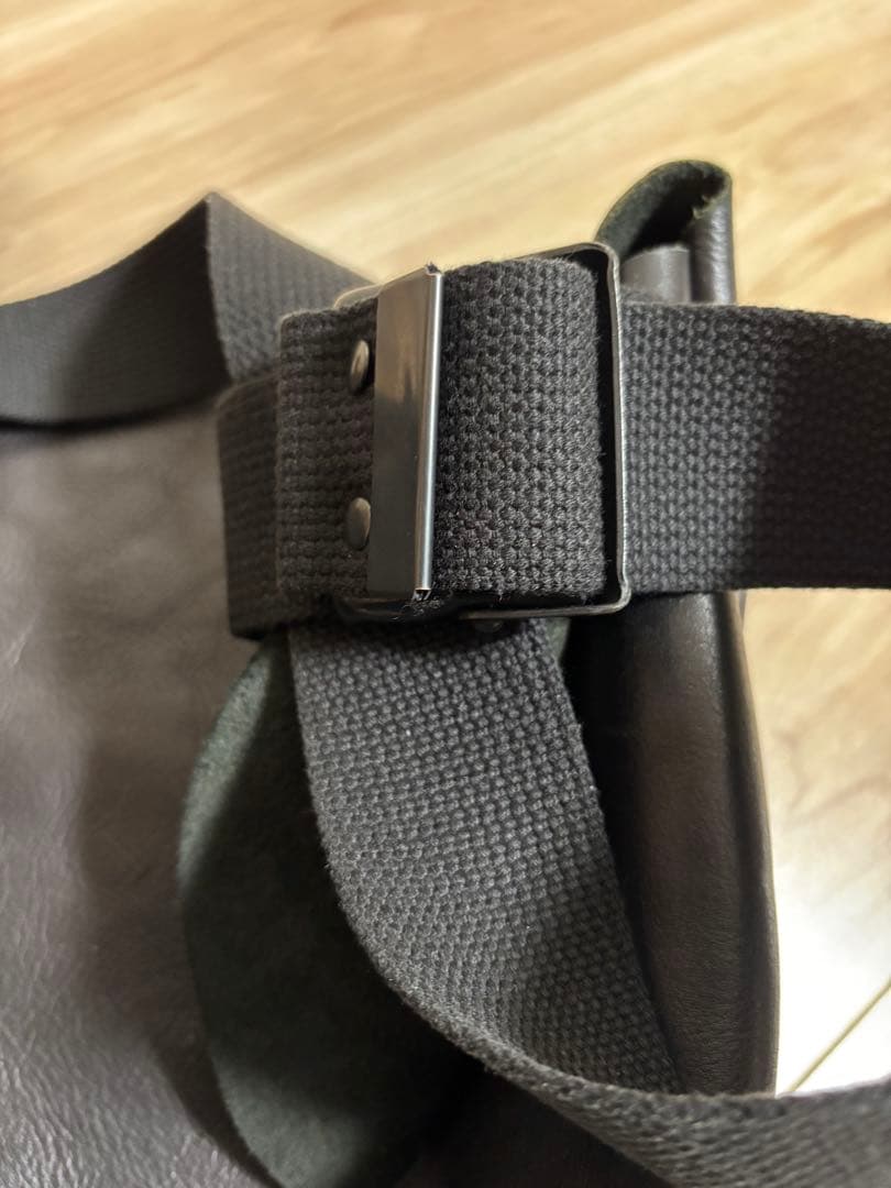 Uni＆co. メッセンジャーバッグ　オールレザー ブラック　黒　メンズ